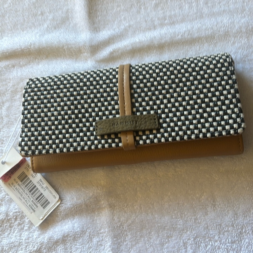 Hammitt slim wallet